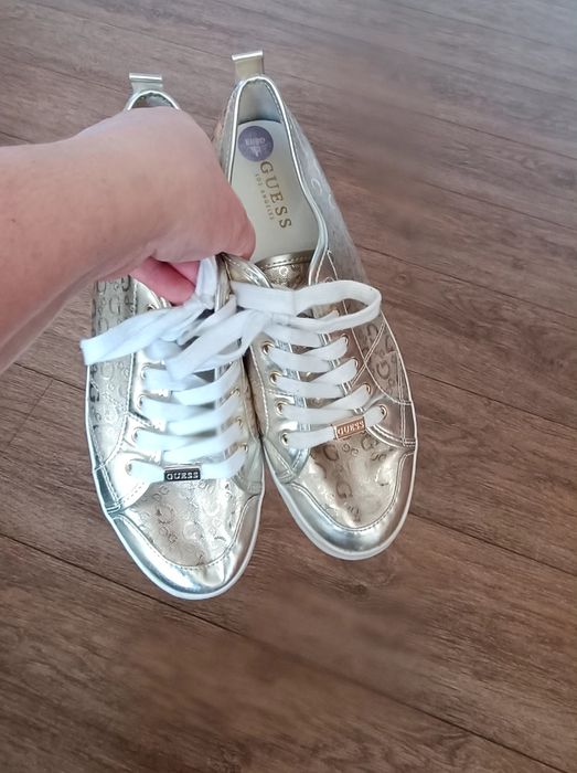 Trampki Guess złote 40 lekkie 26 cm