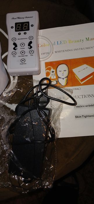 Фотодинамическая LED маска с микротоками для лица и  шеи