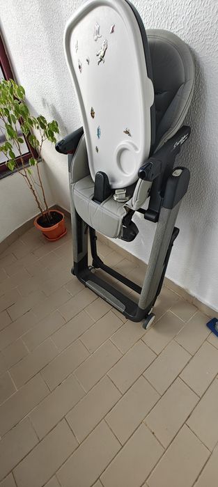 Cadeira de Refeição Premium Peg Perego (Modelo Siesta ou semelhante)