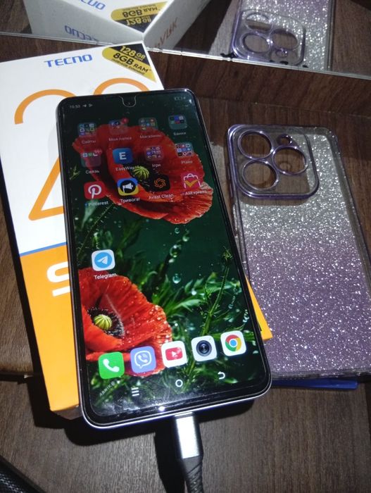 Телефон Tecno spark 20c