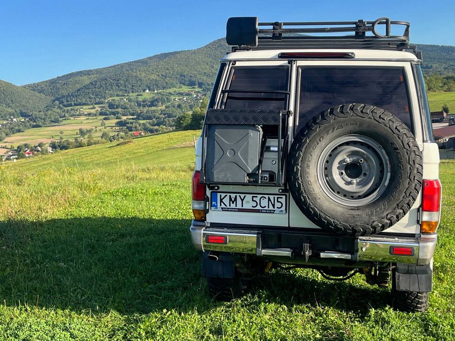 Land Cruiser 76 HZJ76