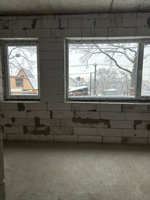 Таунхаус під єОселю з терасою на даху. Локація топ!