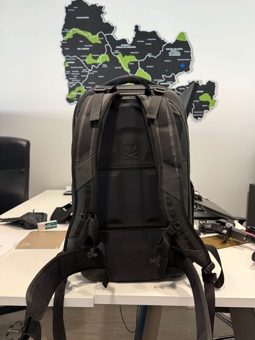 Mochila fotográfica - Nomatic Peter Mckinnon 35L