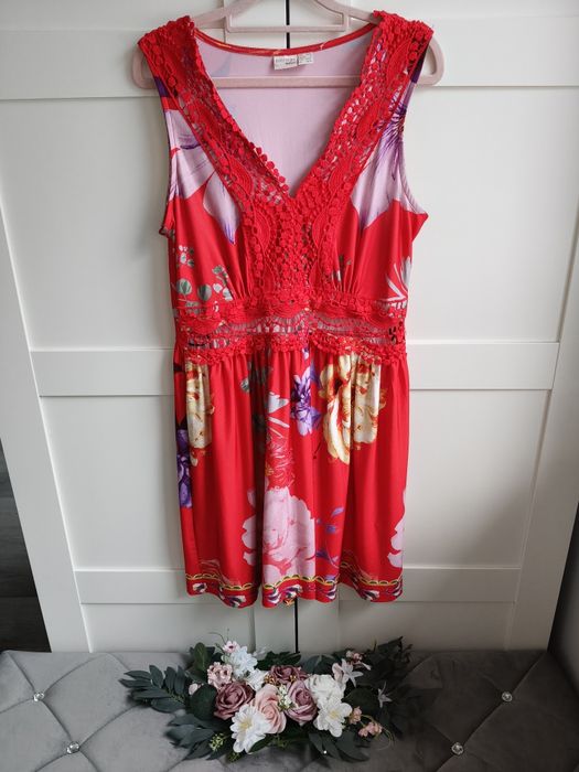 Nowa sukienka Styl Boho w kwiaty z koronką  R.40/42