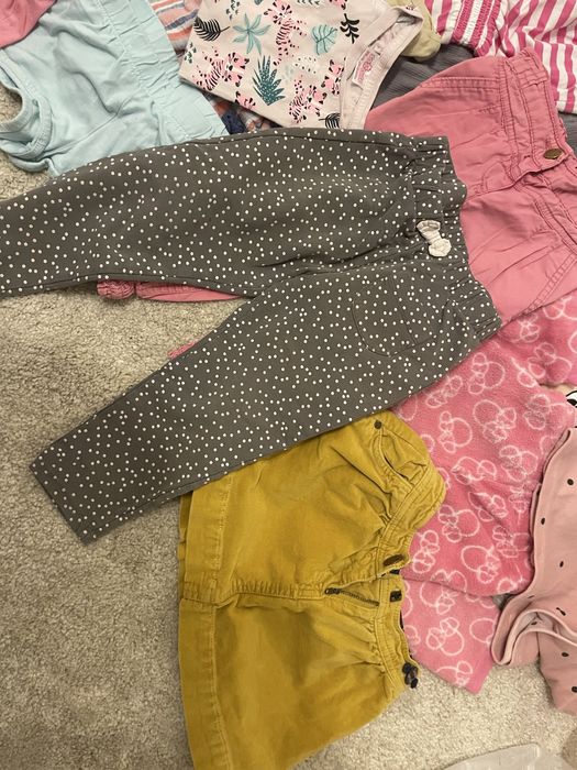 Zestaw ubranek dla dziewczynki 98