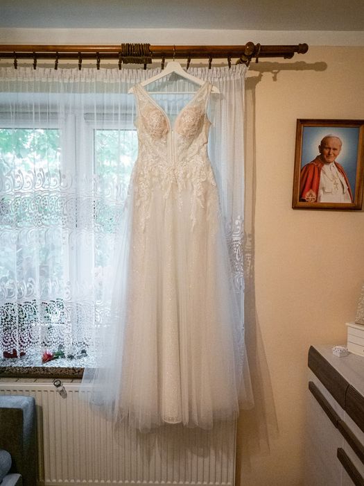 Suknia ślubna r. 38 śmietanka