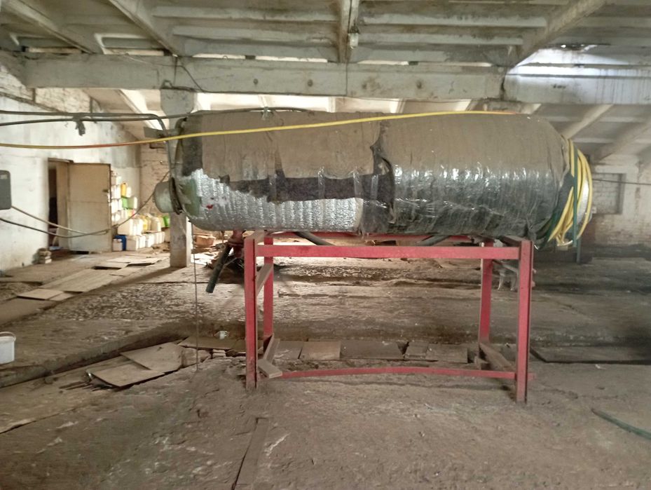 Продам бочку з теннами 1,5м3