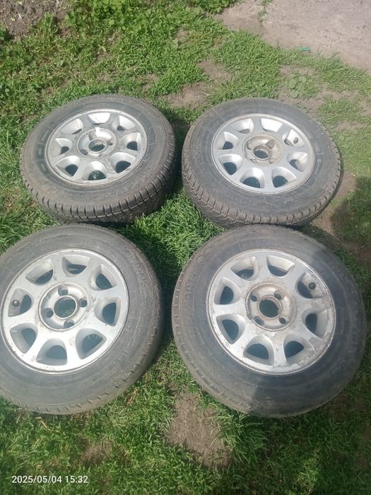 Легкосплавні диски з гумою