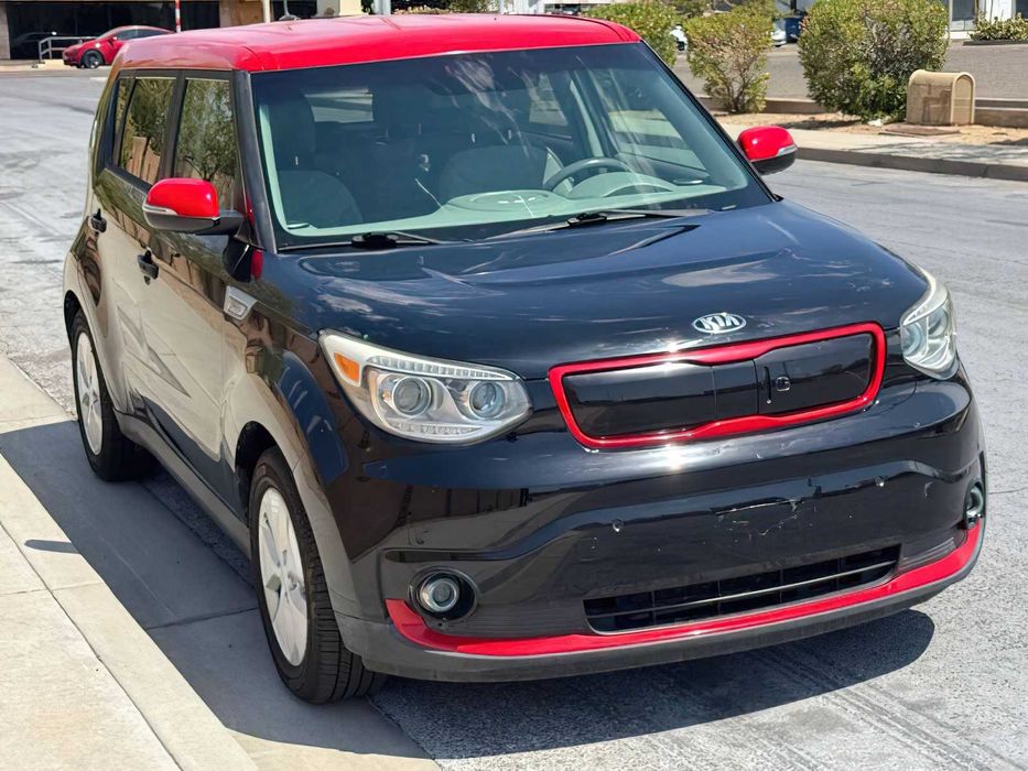 Kia Soul EV      2015
