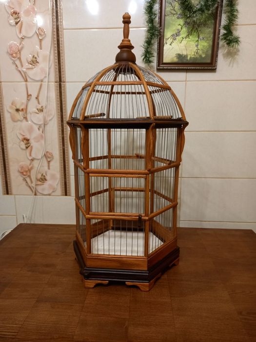 Деревянная клетка для птиц 30х30х60(+пика15см).  Дуб