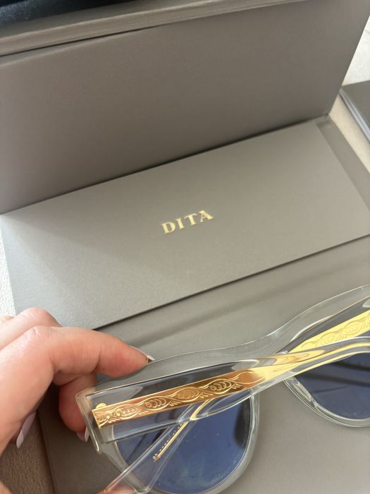 Nowe oulary marki DITA przezroczyste ze zlotem