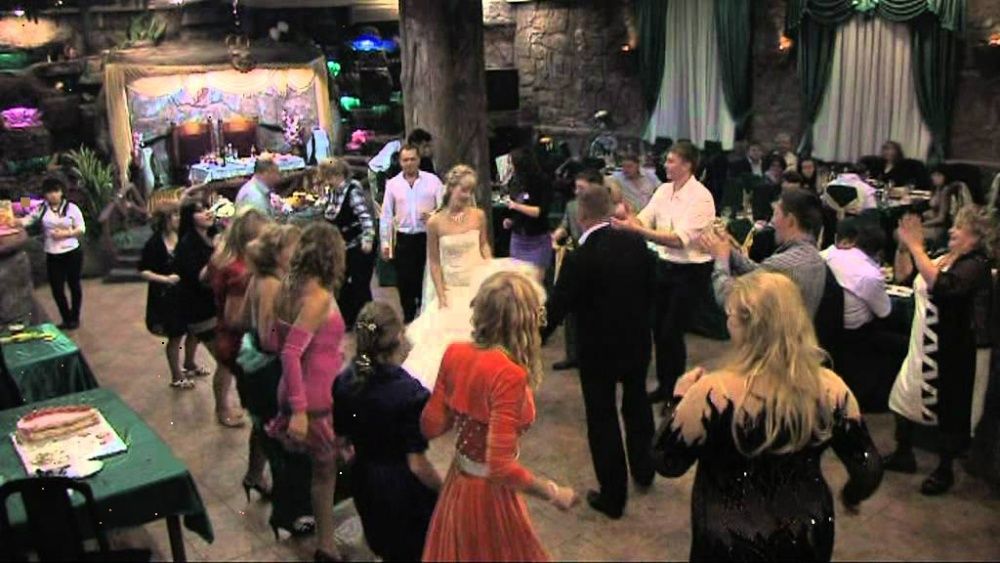 Ведучий день народження Тамада весілля ювілей Випускний рік музика