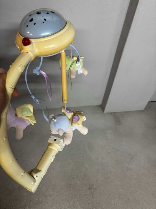 Brinquedo para berço de bebé