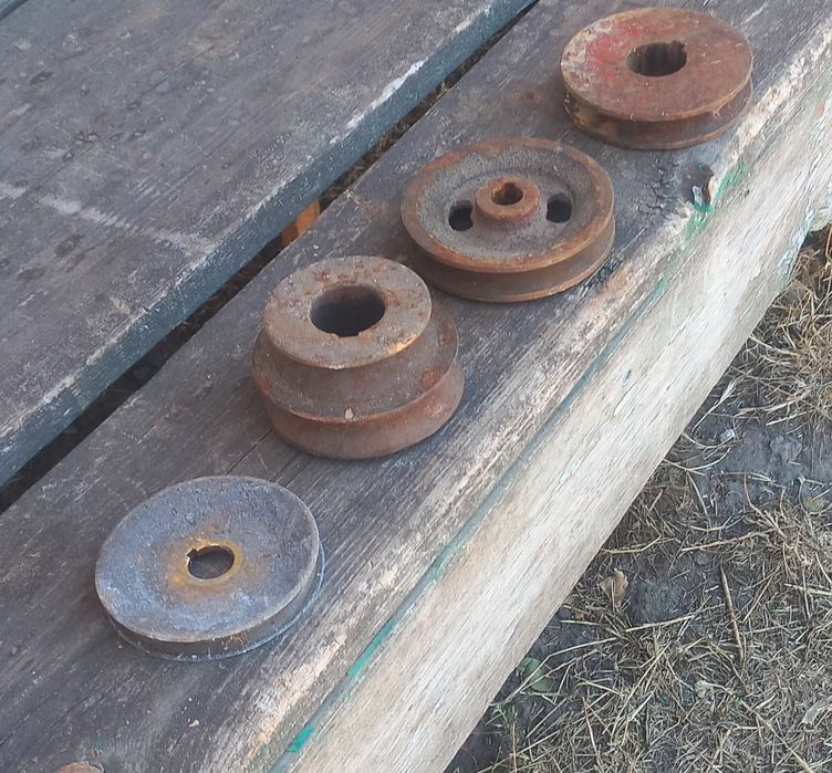 водонагрівач , сіфон,сместітель,шківки, груша для насосної станції