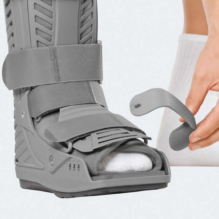 Bota Cat Walker Insuflável Mini - Esquerdo