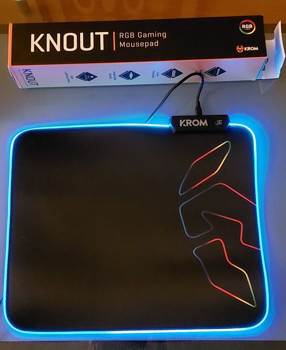 Tapete Novo de rato  luminoso KNOUT