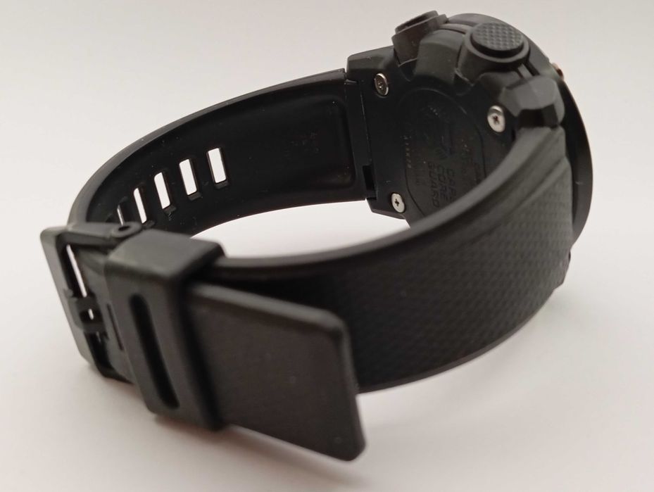 Zegarek Casio G-Shock GA-2000SU-1AER