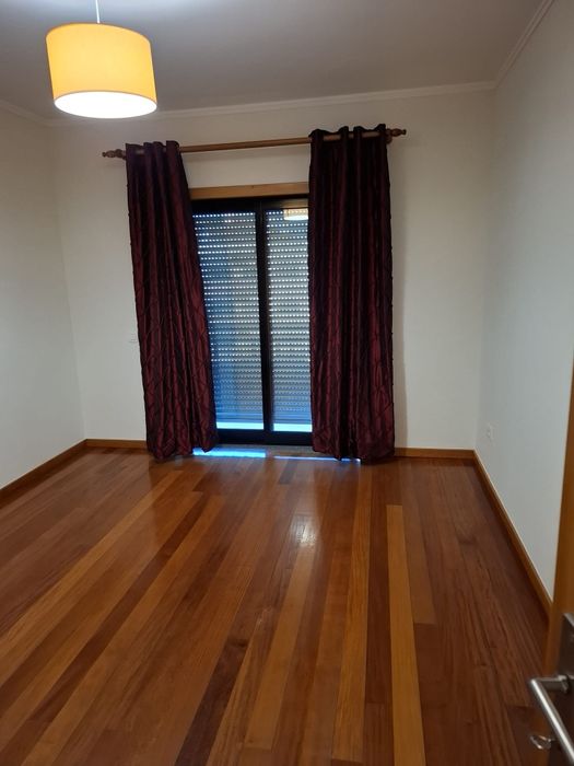 Aluga-se apartamento T2 em Viseu na Quinta D'El Rei