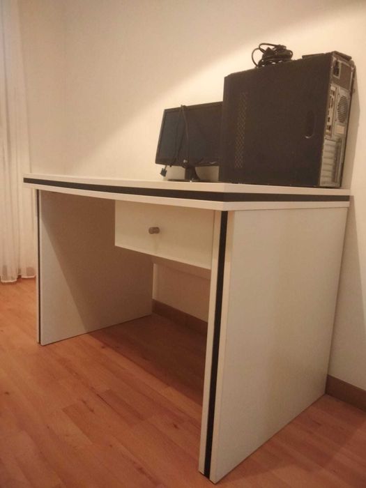 Secretaria para Escritório Nova