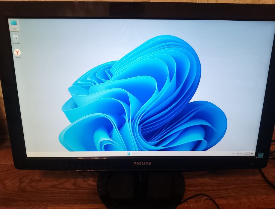 Монітор 22 дюйма