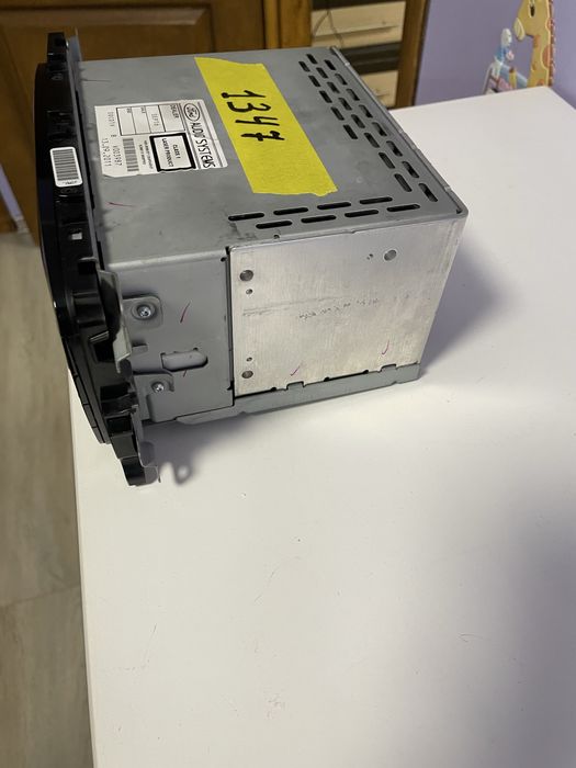 Продам SONY CD 345 Ford