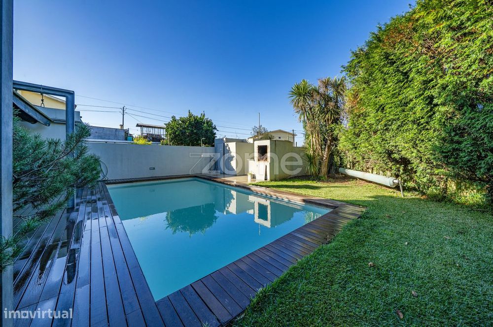 Moradia em Mire de Tibães