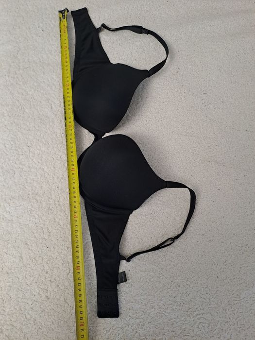 Продам бюстгальтер об'єм 38D