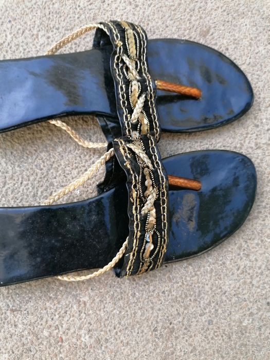 Conjunto de 2 Chinelos para Senhora – Tamanho 38