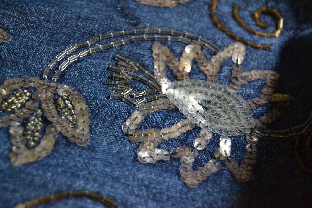 Jeansy vintage rozszerzane złote kwiaty cekiny 38-40 M/L