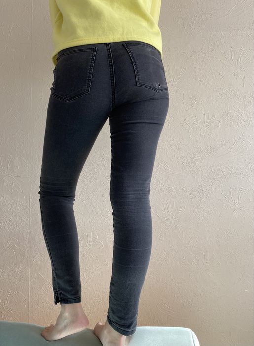 Sinsay S 36 jeansy czarne skinny mid waist