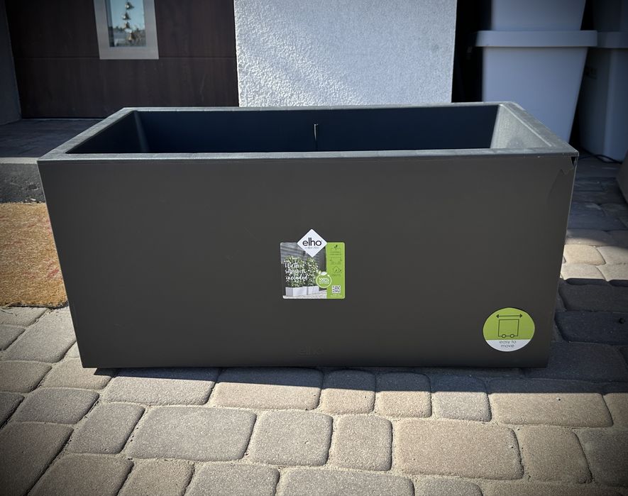 Duże donice do ogrodu na taras na balkon