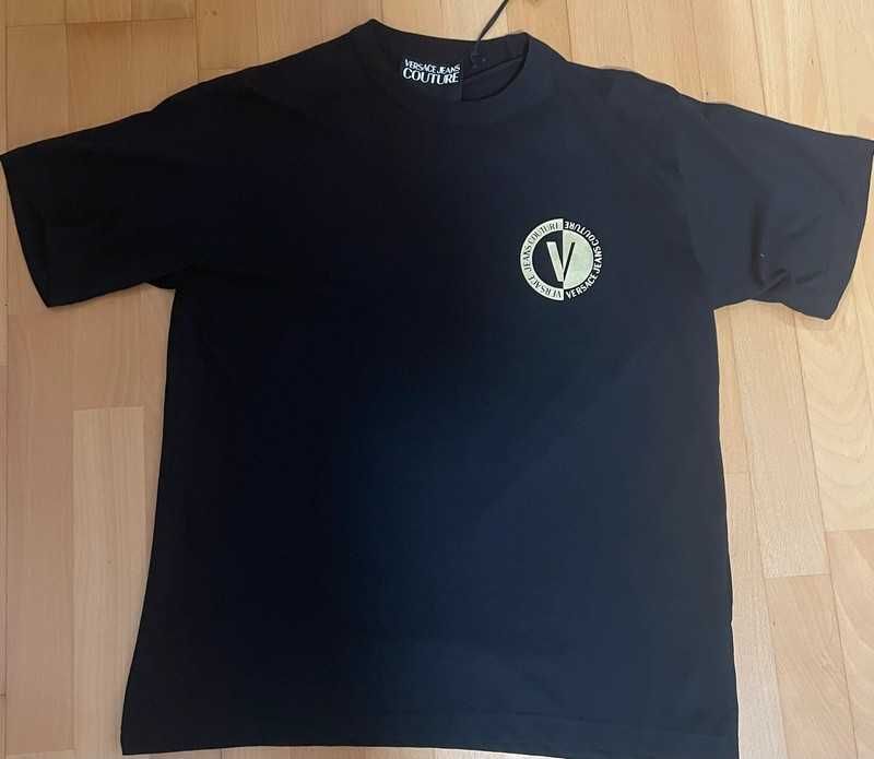 T-Shirt preta - marca Versage