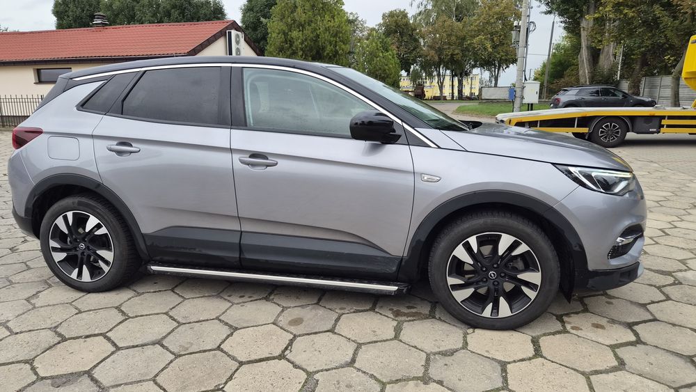 Sprzedam Opel Grandland X. Automat .BEZWYPADKOWY !