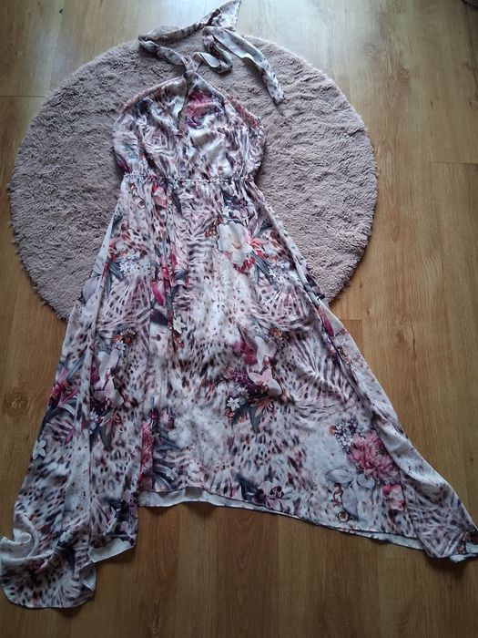 Letnia długa midi sukienka w kwiaty Lipsy 38-M, asymetryczna stan idealny jak nowa ,lejący materiał,old money, street wear bling wiązanie na szyje