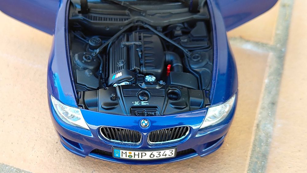 BMW Z4 M Kyosho 1/18