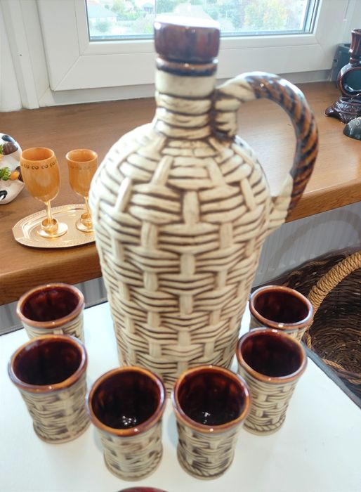Графини, набори, пляшки для вина, коньяку, наливки, не використовувась