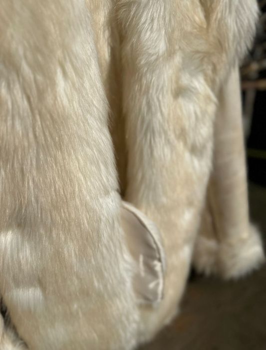 beżowy KOŻUSZEK eko skóra FUTERKO