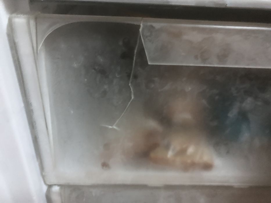 Frigirifico combinado Ariston hotpoint,.