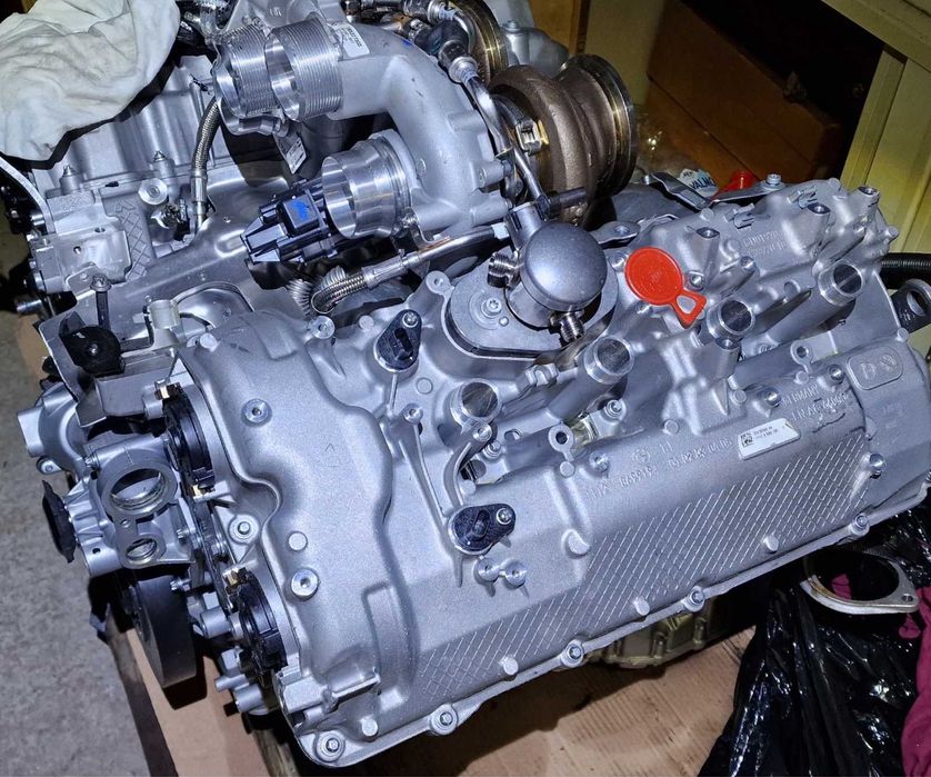 Мотор двигун двигатель BMW s63b44b новий