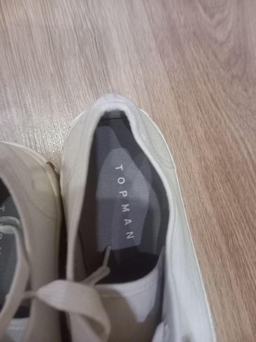 Кеди,мокасини,еспадрильї