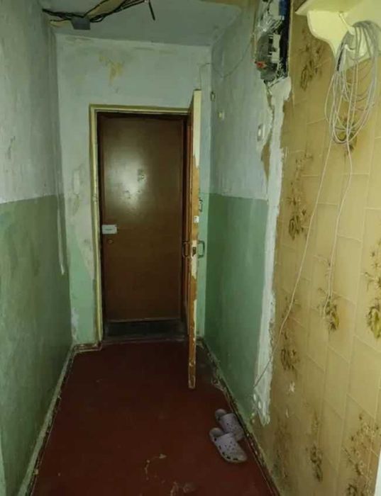 1 кім в ЦЕГЛІ середній поверх район НЕЗАЛЕЖНОСТІ (Титова) (718842)