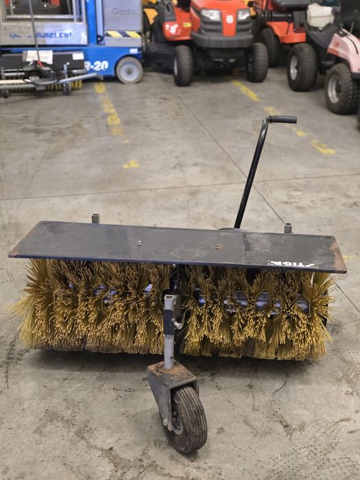 Zamiatarka do traktorka STIGA Park / Villa