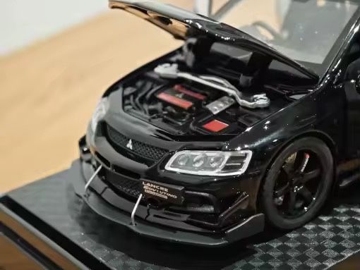 Miniatura Mitsubishi Lancer Evolution — Metal, com Som e Luz