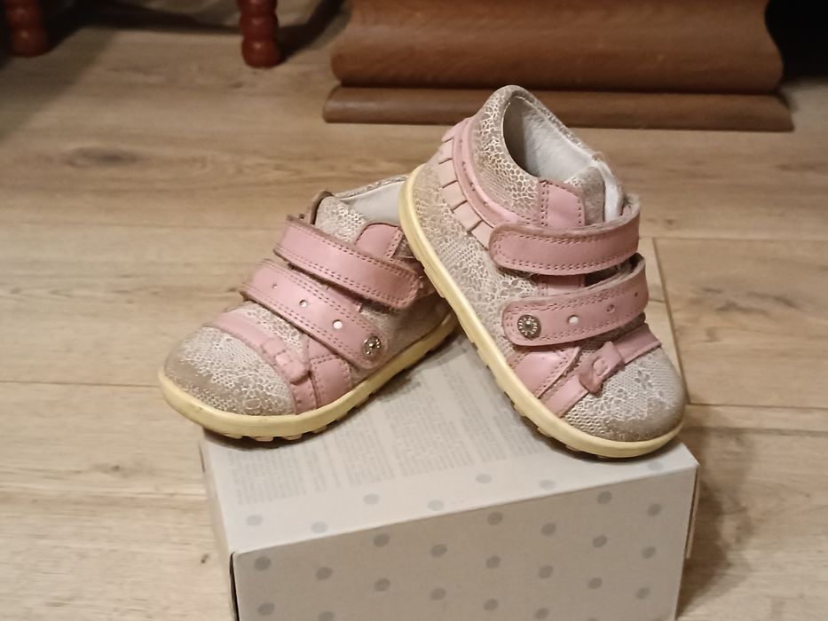 Półbuty/trzewiki Bartek r.22 różowe dziewczynka