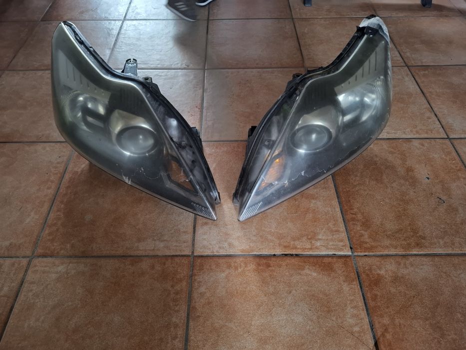 Óticas bidirecionais para Ford Focus MK2