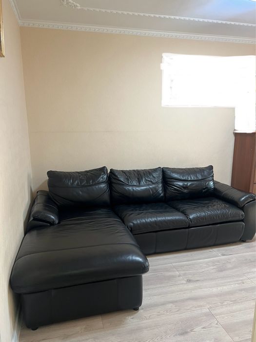 Диван шкіряний кутовий