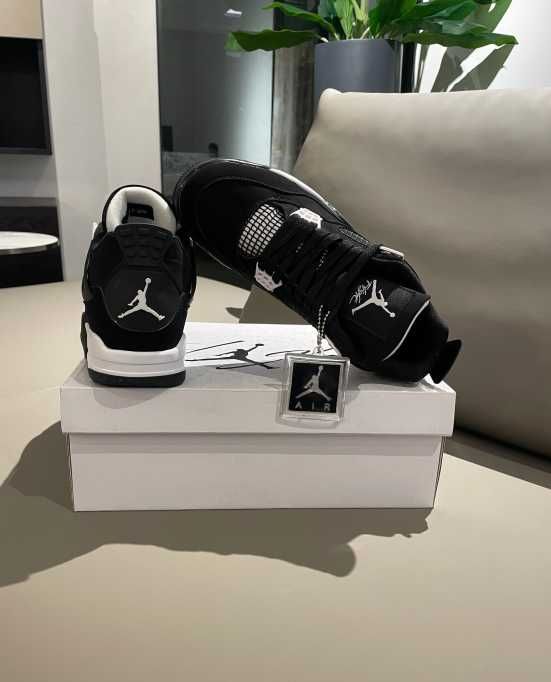 Jordan Air Jordan 4 Retro White Thunder R.44