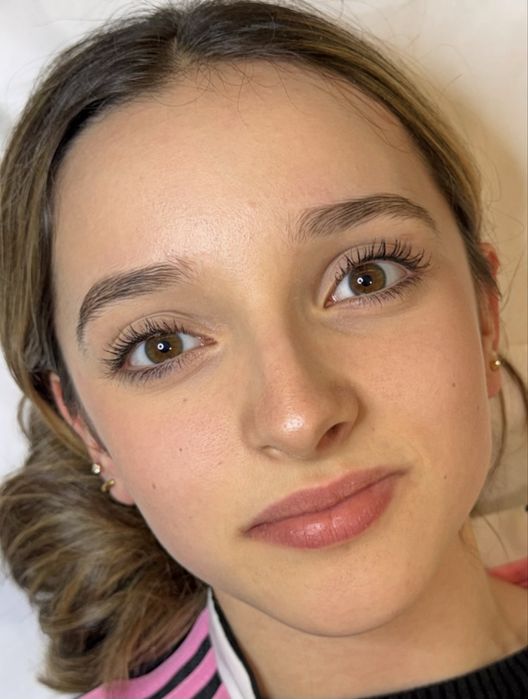 Desing de sobrancelhas