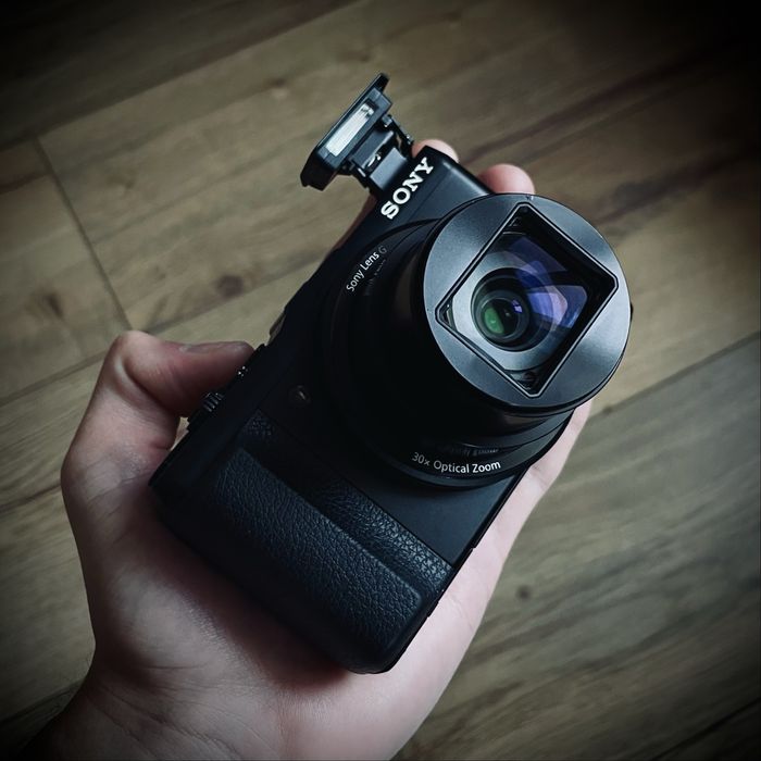 sony rx100 iii - купити цифрові фотокамери - Ціна на OLX.ua