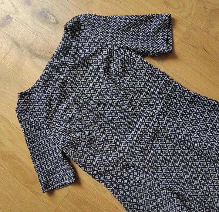 Sukienka midi Pretty Girl krótki rękaw pepitka szachownica